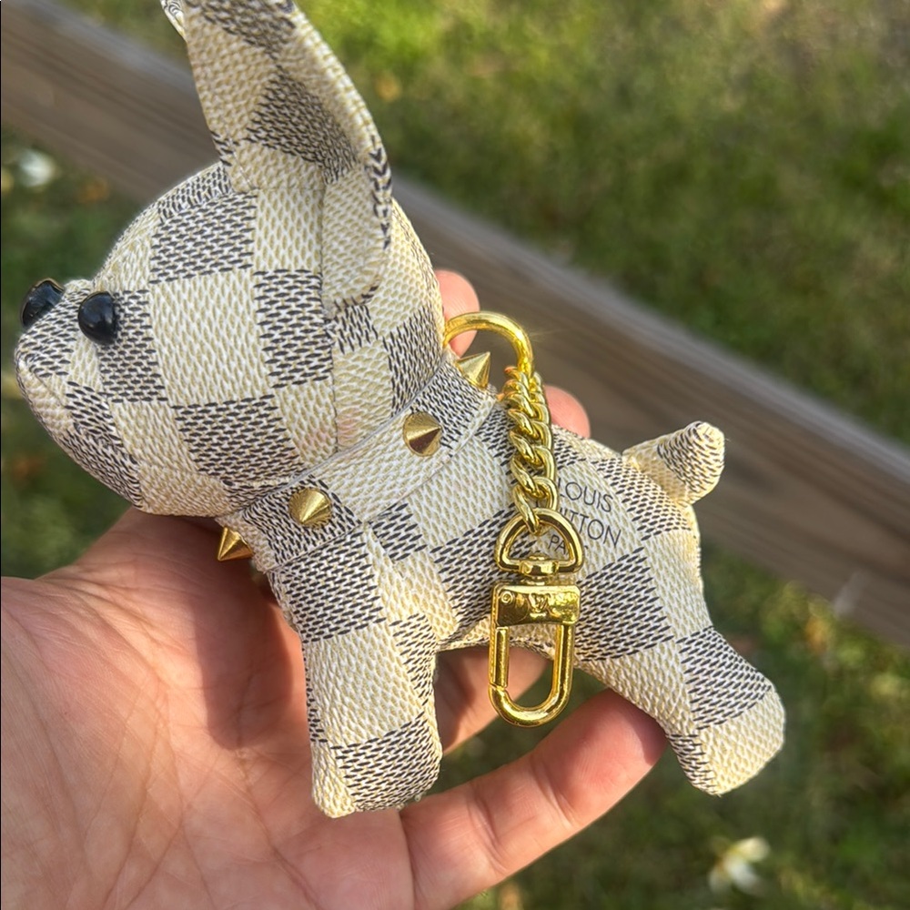 6 inch bulldog keychain - 4 styles